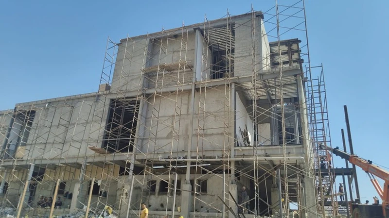 Large structural installation